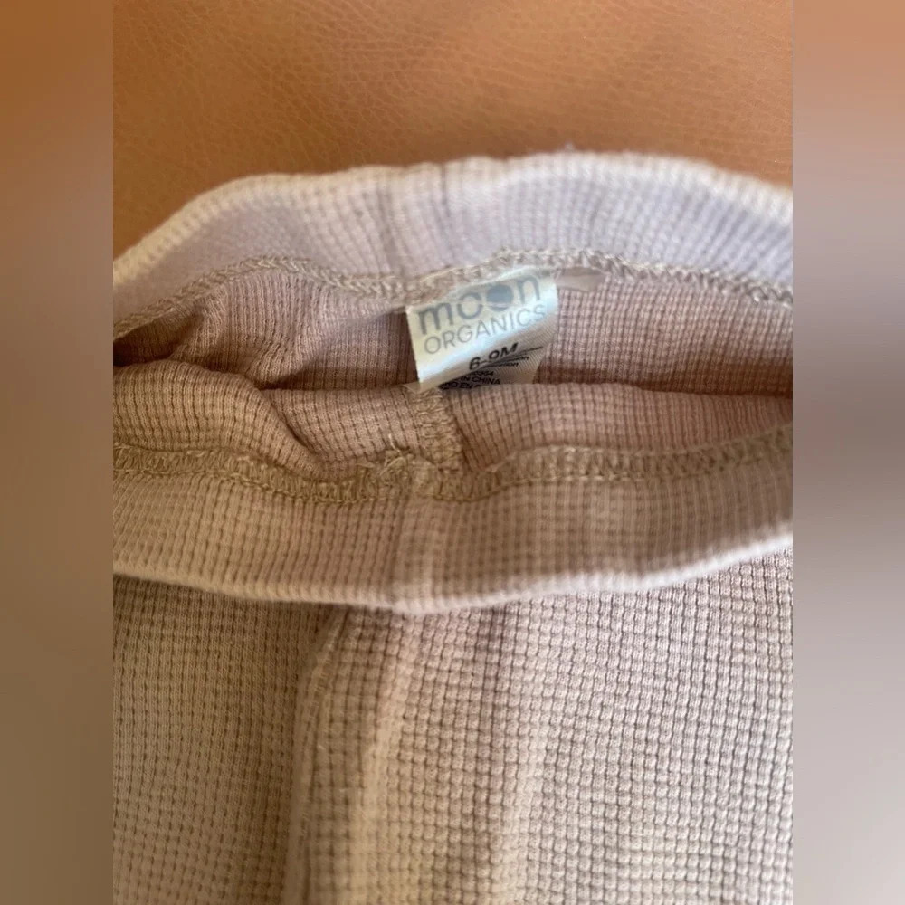 H&M long sleeve onesies and rabbit moon organics pants bundle - Picture 3 of 6